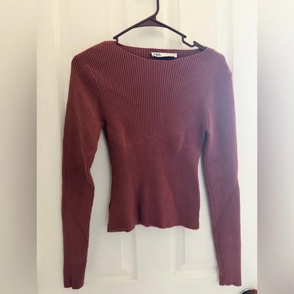 Zara Burgundy Ribbed Knit Top - Picture 1 of 3